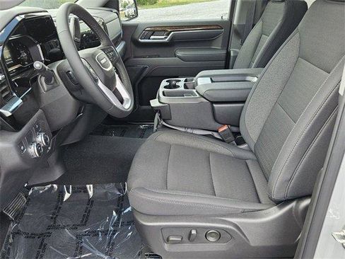 New 2025 GMC Sierra 1500 SLE w/ Preferred Package image 9