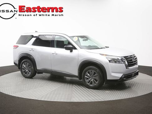 Used 2024 Nissan Pathfinder S AWD/4WD image 47