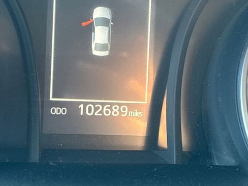 Used 2018 Toyota Camry SE w/ Convenience Package image 8