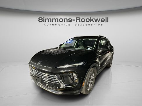 Used 2024 Buick Envision Preferred image 3