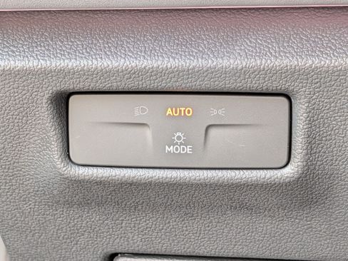 Certified 2026 Volkswagen Tiguan SE R-Line AWD/4WD image 26