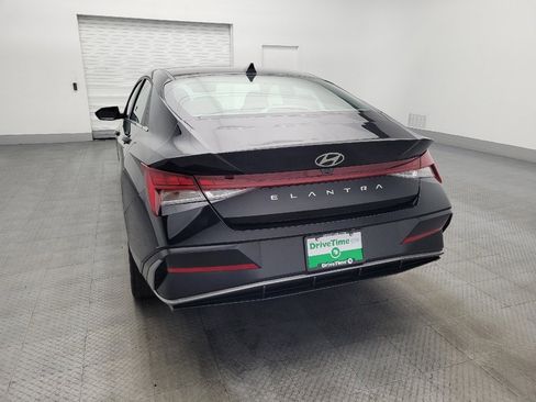 Used 2025 Hyundai Elantra SEL image 6