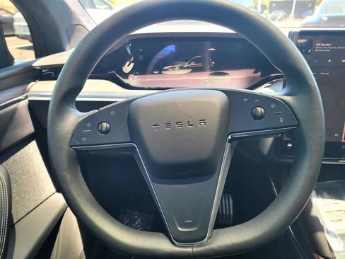 Used 2024 Tesla Model X AWD/4WD image 15