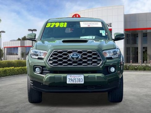 Certified 2021 Toyota Tacoma TRD Sport w/ TRD Premium Sport Package AWD/4WD image 11
