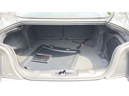 Used 2020 Ford Mustang Shelby GT500 w/ Technology Package RWD image 15