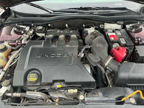 Used 2012 Lincoln MKZ FWD image 25