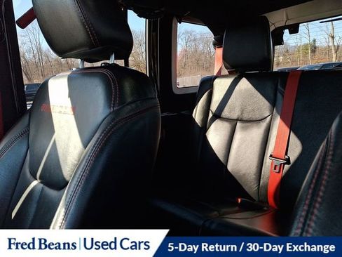 Used 2017 Jeep Wrangler Unlimited Rubicon image 17