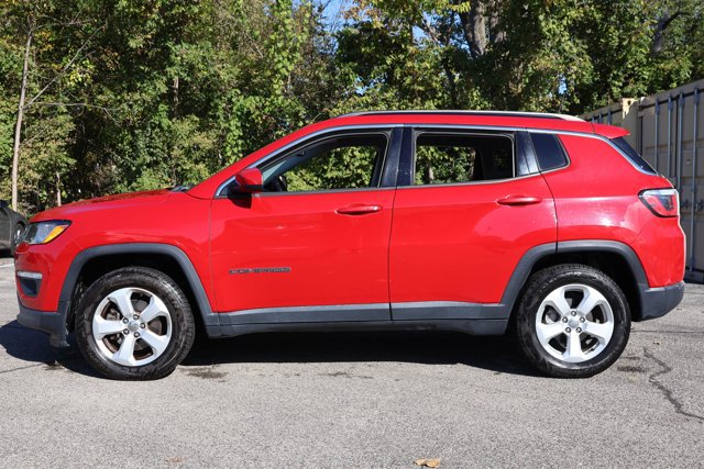 Used 2018 Jeep Compass Latitude w/ Popular Equipment Group AWD/4WD image 8