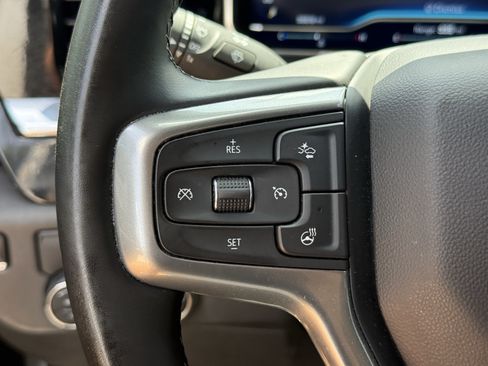Used 2025 Chevrolet Silverado 1500 LT RWD image 16