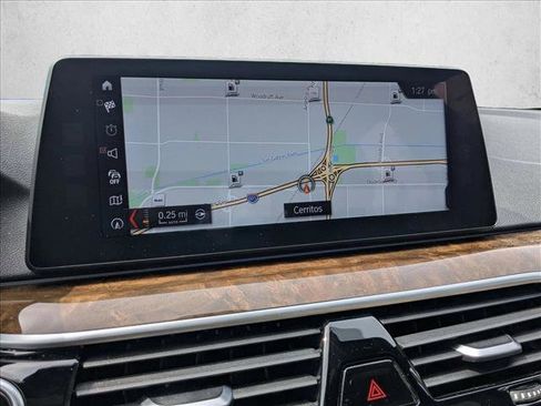 Used 2017 BMW 530i RWD image 13