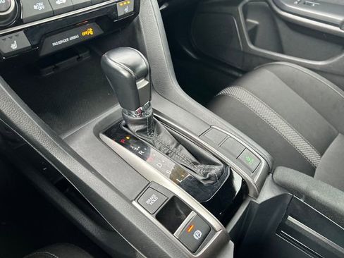 Certified 2021 Honda Civic EX image 29