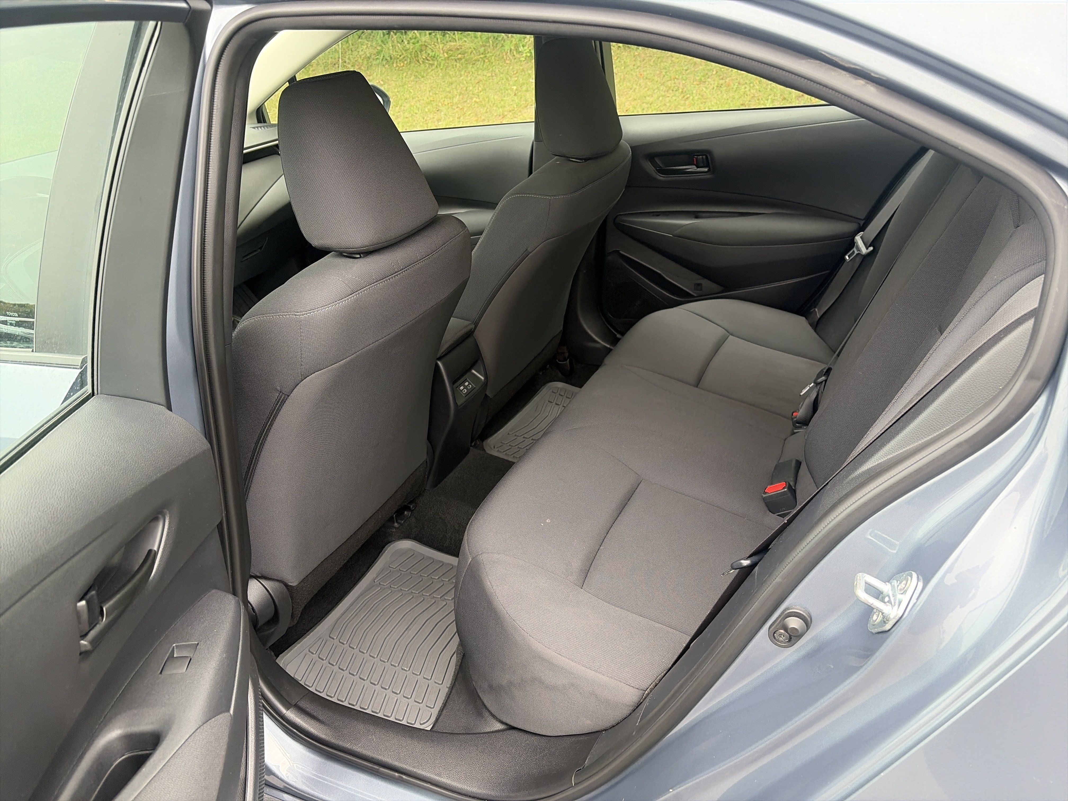 Used 2024 Toyota Corolla LE FWD image 18