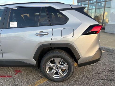 New 2025 Toyota RAV4 XLE image 4