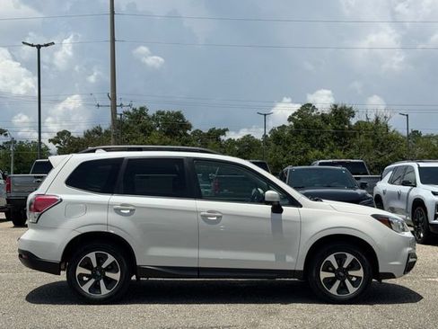 Used 2018 Subaru Forester 2.5i Premium AWD/4WD image 4