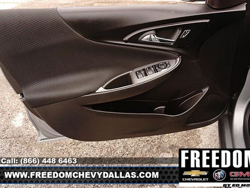 Used 2025 Chevrolet Malibu LT FWD image 32