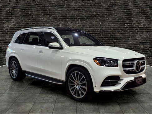 Used 2023 Mercedes-Benz GLS 580 4MATIC image 1