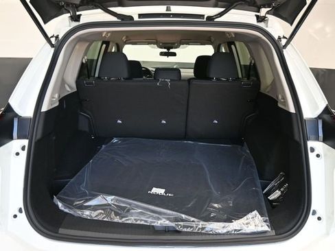 New 2026 Nissan Rogue S image 24