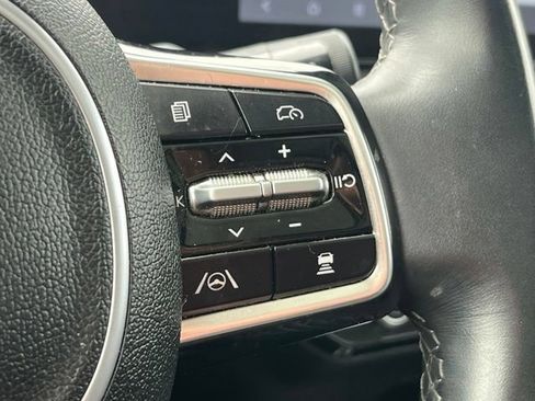 Certified 2025 Kia Sorento S w/ Panoramic Sunroof Package AWD/4WD image 29