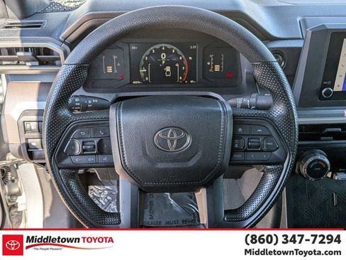 Certified 2024 Toyota Tacoma SR5 AWD/4WD image 17