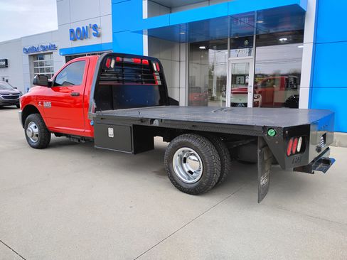 Used 2017 RAM 3500 Tradesman w/ Chrome Appearance Group image 2