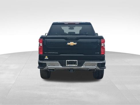 Used 2022 Chevrolet Silverado 1500 LTZ image 9