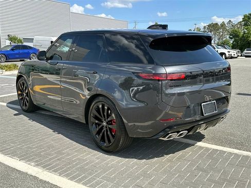 New 2025 Land Rover Range Rover Sport Dynamic SE image 4