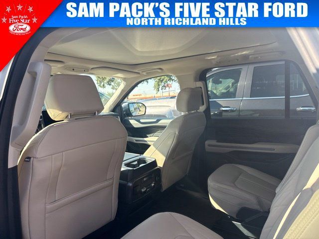 Used 2024 Ford Expedition Max Platinum AWD/4WD image 7