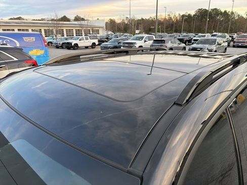 Used 2023 Honda Pilot Elite image 14