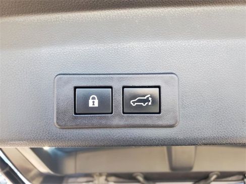 Used 2021 Subaru Ascent Touring image 40