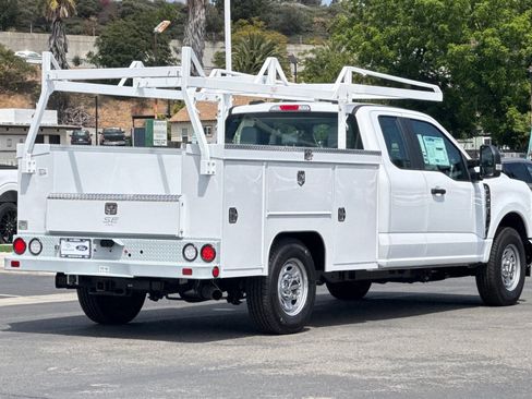 New 2026 Ford F250 XL w/ XL Chrome Package RWD image 3