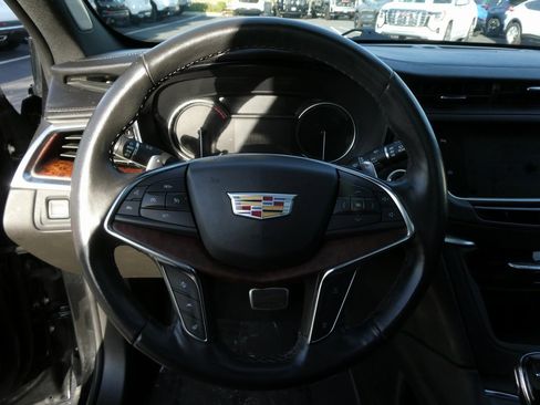 Used 2023 Cadillac XT5 Sportv w/ LPO, Floor Liner Package image 4