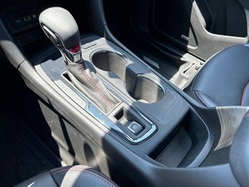 Certified 2022 Chevrolet Equinox RS w/ RS Leather Package FWD image 41