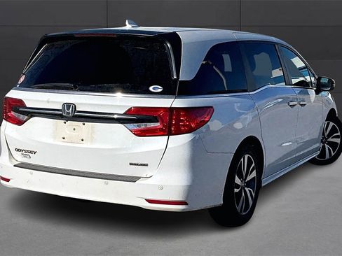 Used 2022 Honda Odyssey Touring image 2