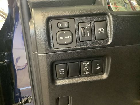 Used 2023 Toyota 4Runner TRD Sport w/ Technology Package AWD/4WD image 12