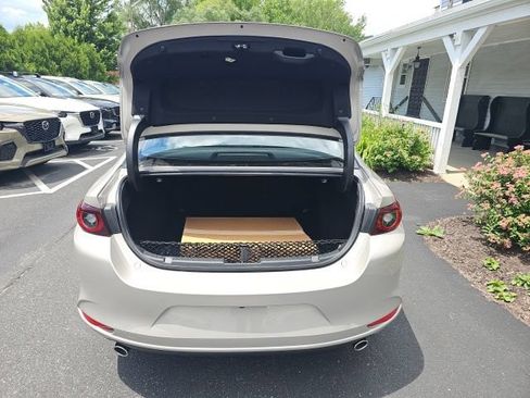 New 2026 MAZDA MAZDA3 2.5 S Sedan w/ Preferred Pkg FWD image 16