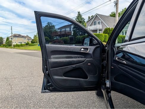 Used 2018 Dodge Durango SRT AWD/4WD image 10