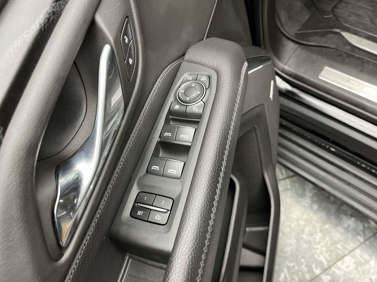 Certified 2023 GMC Yukon Denali w/ Max Trailering Package AWD/4WD image 10