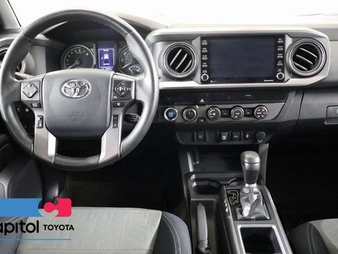 Certified 2020 Toyota Tacoma TRD Off-Road AWD/4WD image 14