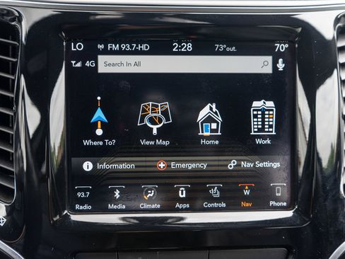 Used 2019 Jeep Cherokee High Altitude AWD/4WD image 19