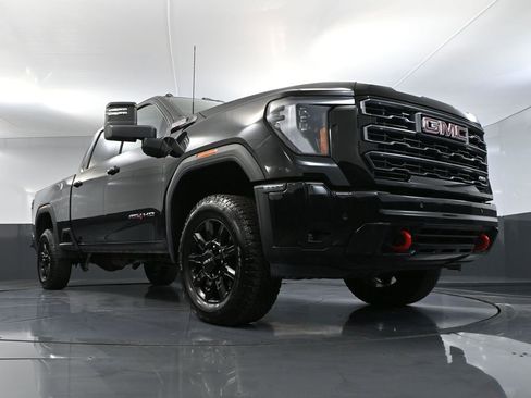 Used 2025 GMC Sierra 3500 AT4 image 57