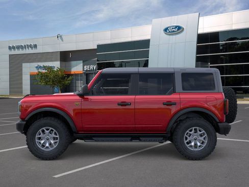 New 2025 Ford Bronco Badlands image 3
