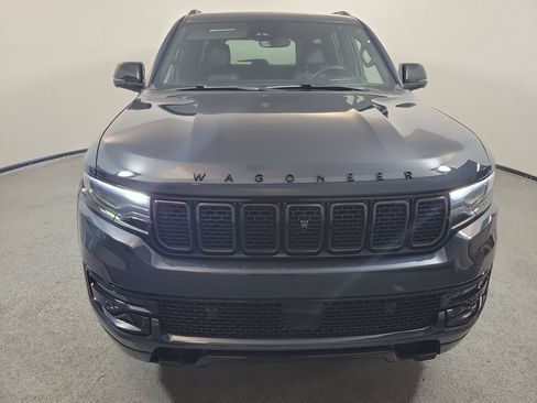 Used 2025 Jeep Wagoneer Series II w/ Convenience Group I AWD/4WD image 2