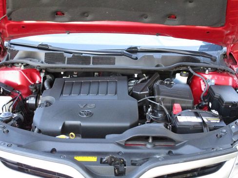 Used 2015 Toyota Venza XLE w/ XLE Premium Package image 30