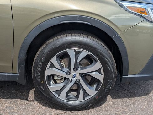 Used 2021 Subaru Outback Touring AWD/4WD image 8