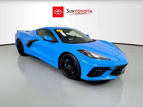 Used 2021 Chevrolet Corvette Stingray Coupe w/ 1LT RWD image 1