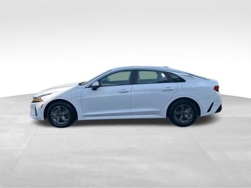 Used 2023 Kia K5 LXS FWD image 4