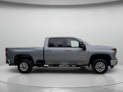 Used 2025 Chevrolet Silverado 2500 LT w/ Convenience Package AWD/4WD image 33