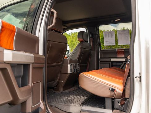 Used 2020 Ford F450 King Ranch w/ King Ranch Ultimate Package AWD/4WD image 21