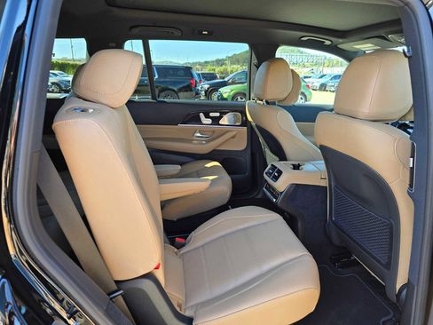New 2026 Mercedes-Benz GLS 450 4MATIC image 13