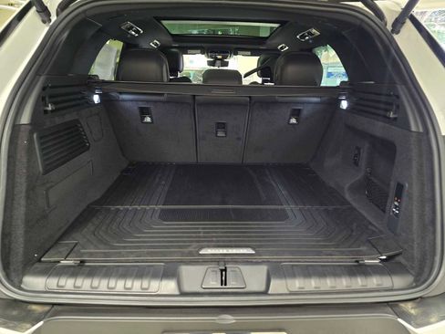New 2026 Land Rover Range Rover Sport SE AWD/4WD image 17